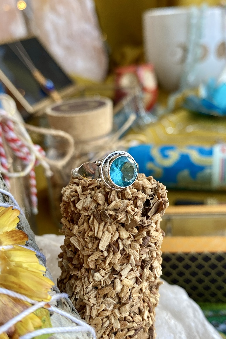 Anello Topazio Azzurro