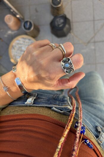 Anello Tre Pietre Labradorite • Misura 19